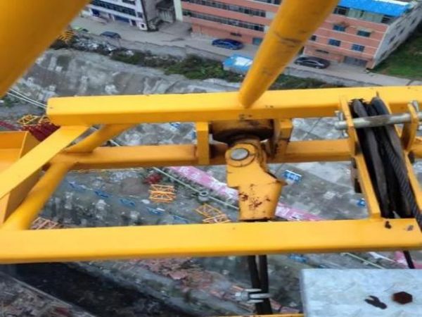沧州开发区吊车租赁电话_吊车出租要避免产生的问题